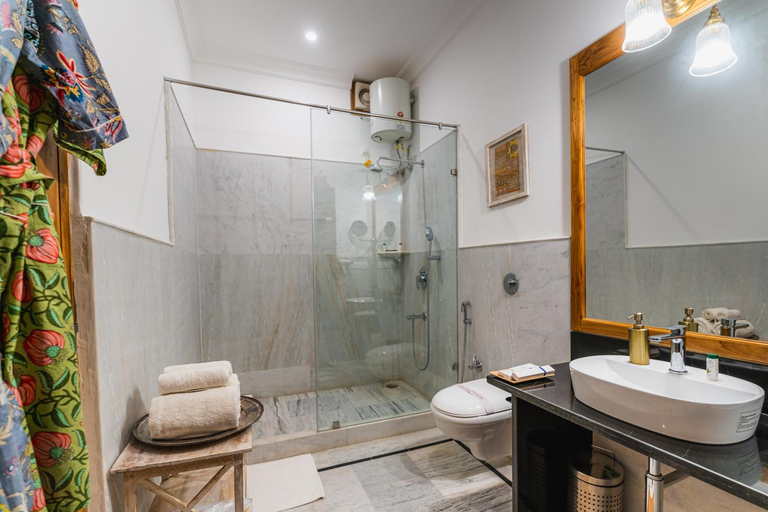 Bathroom 3, Hotel Jasmin Haveli, Jaisalmer