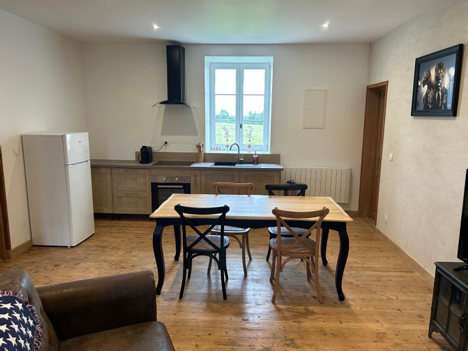Dining Room 7