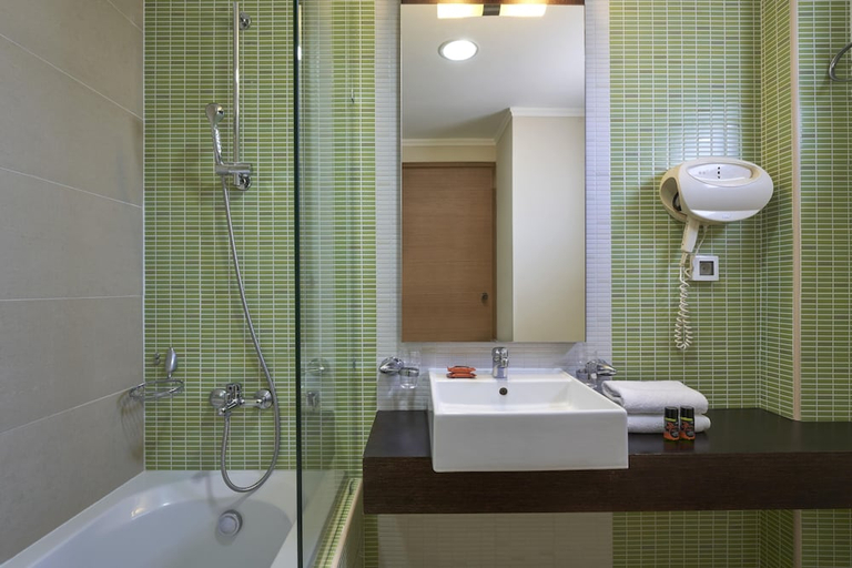 Bathroom, Atlantica Amalthia Beach Hotel, Crete