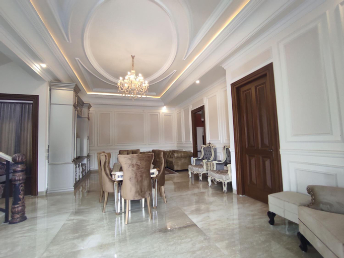 Dining Room 1