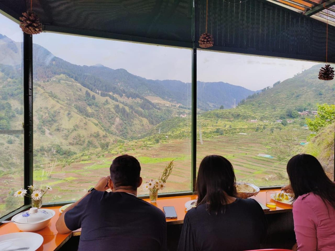 Food & Drinks 2, Dhauladhar Woodhouse, Kangra