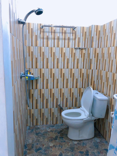 Bathroom 11