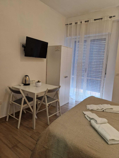 Others 4, B&B Pompeii Living Dream, Napoli
