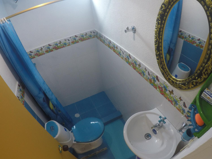 Bathroom 2, Posada Ashanty, Providencia