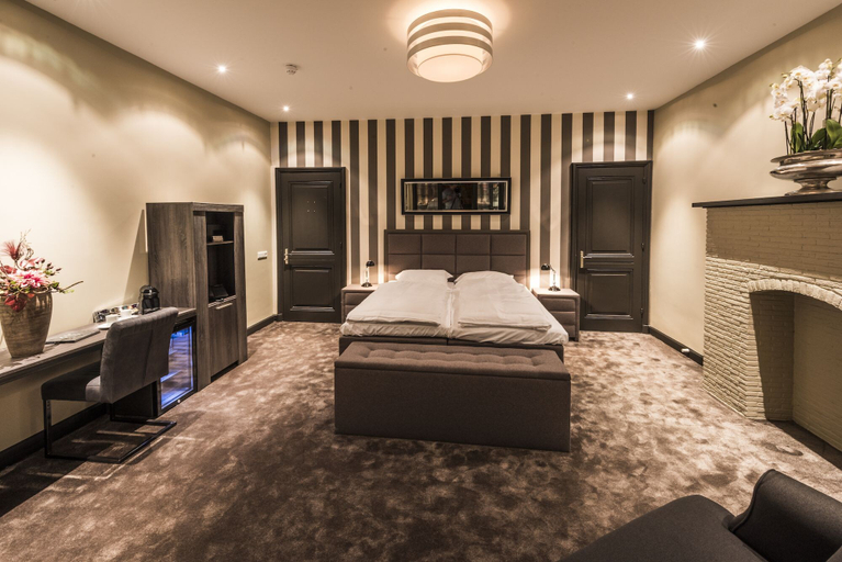Bedroom 2, Hotel Restaurant Unicum Elzenhagen, Monster
