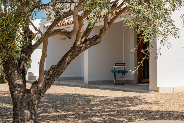 Exterior & Views 1, Villa Angelica - Exclusive Sea Access Villa, Cagliari