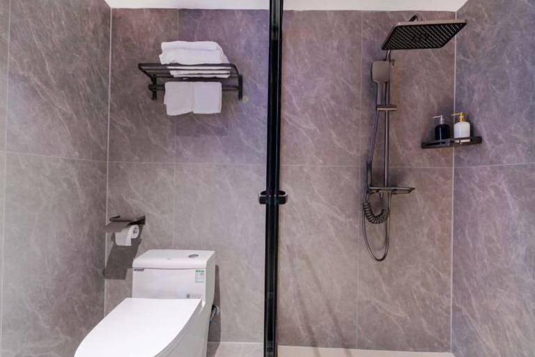 Bathroom 4, Honglin Hotel, Foshan