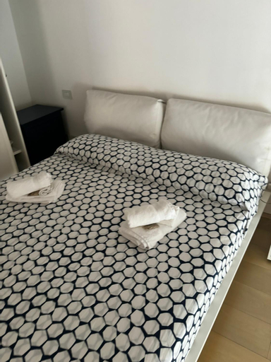 Bedroom 3, La casa di Ginger, Savona