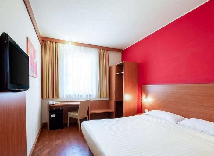 Bedroom, City Hotel Budapest, Budapesti