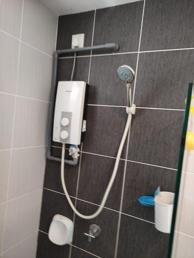 Bathroom 3, 7 INN EVO SOHO BANGI (Free Parking, WIFI, Netflix), Hulu Langat