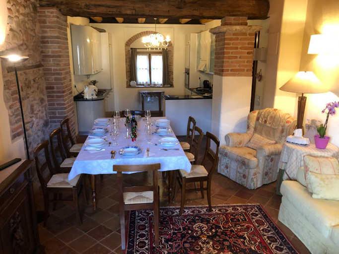 Dining Room 13