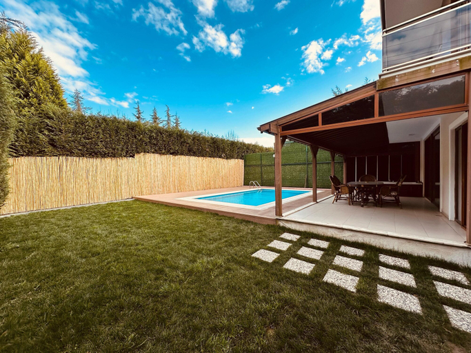 Garden, Riyan Garden Villas, Izmit
