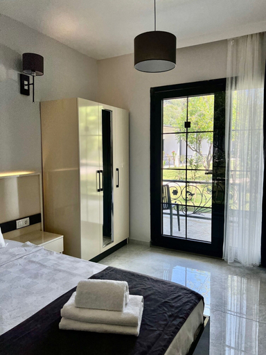 Bedroom 3, Beyaz Inci Hotel, Datça