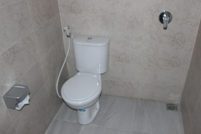 Bathroom 3, Adi Bali Homestay, Badung
