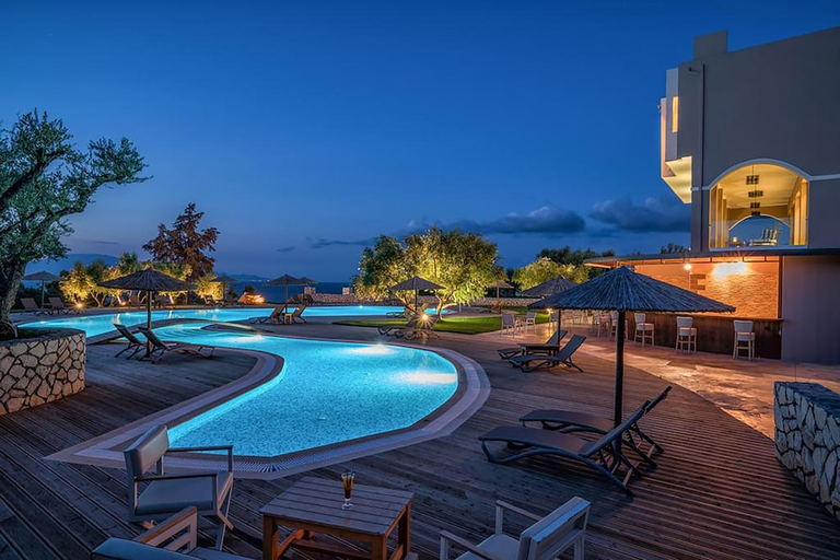 Sport & Beauty 2, Elegance Luxury Executive Suites - Adults Only, Ionian Islands