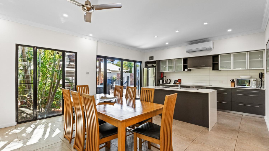 Dining Room 14