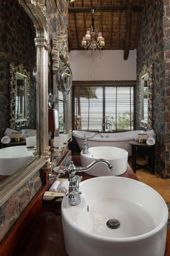 Bathroom 5, Lake Manyara Kilima Moja Lodge, Monduli