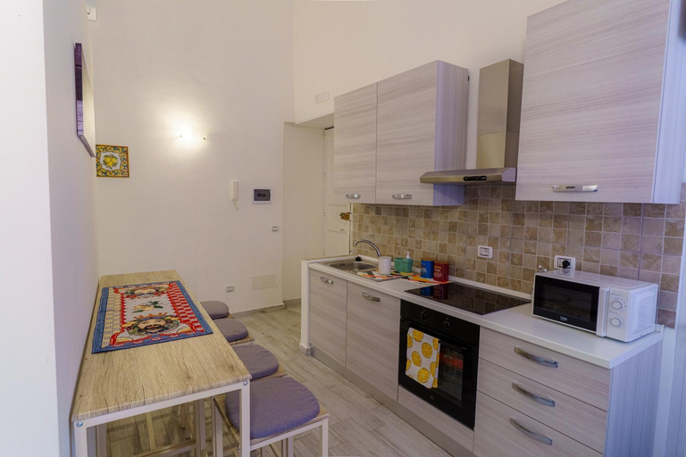 Others 5, Casta Diva Holiday Rooms, Catania