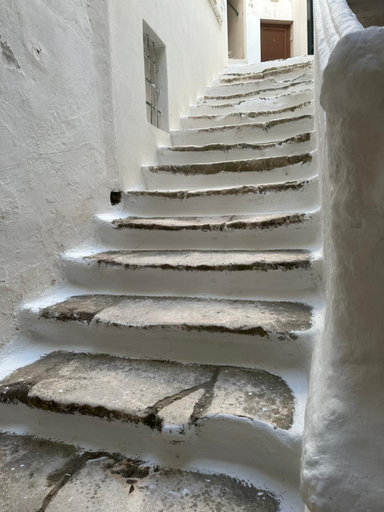 Others 4, AccalmiA, Bari
