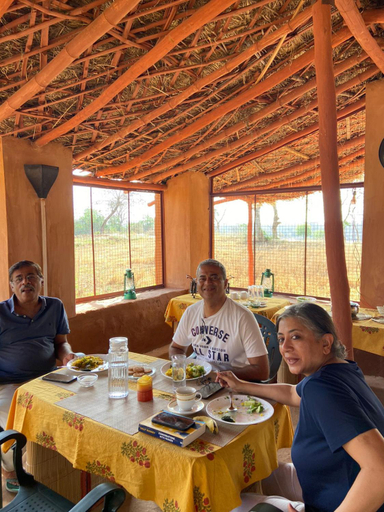 Food & Drinks 2, Chandera Kothi, Tikamgarh