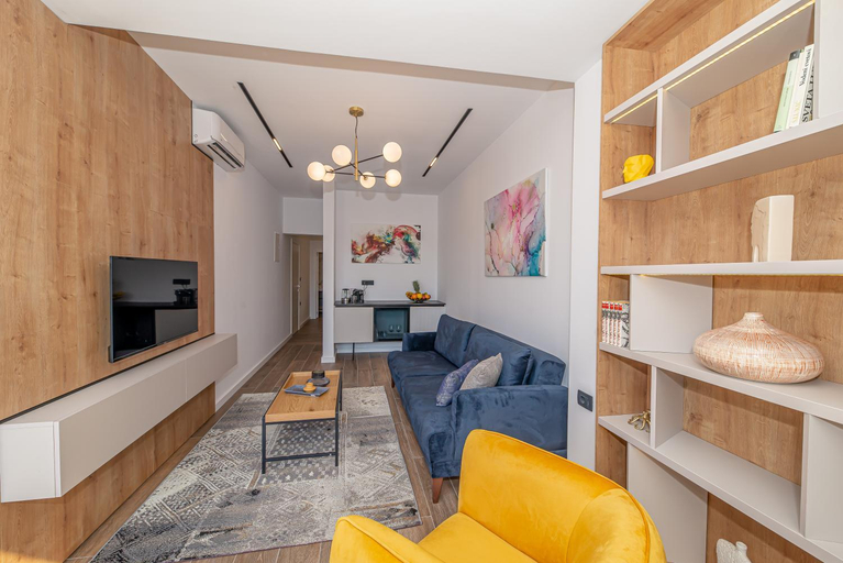 Others 2, N&N Lux Guest house