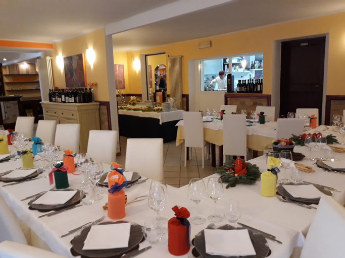 Food & Drinks 3, Locanda della luna rossa, Asti