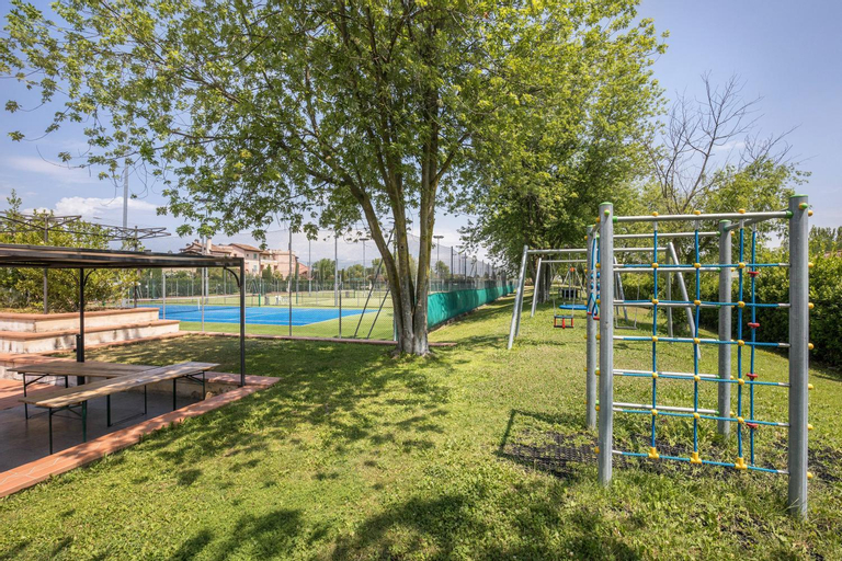 Others 5, Maloma, Verona