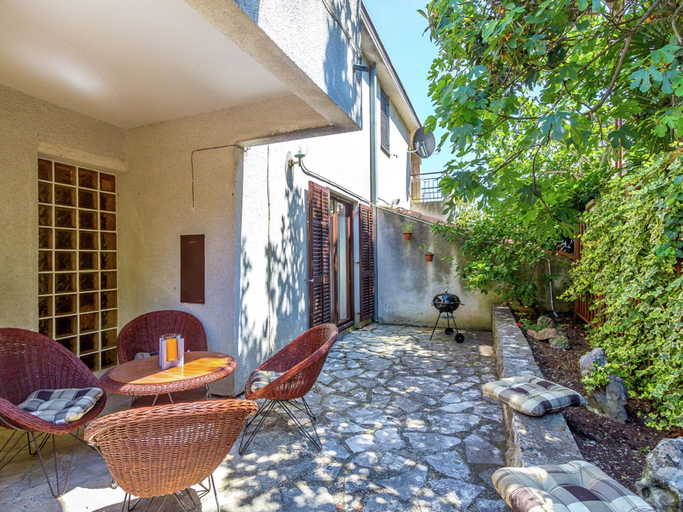 Others 1, Holiday Home in Pula Near Crystal Clear Sea, Pula