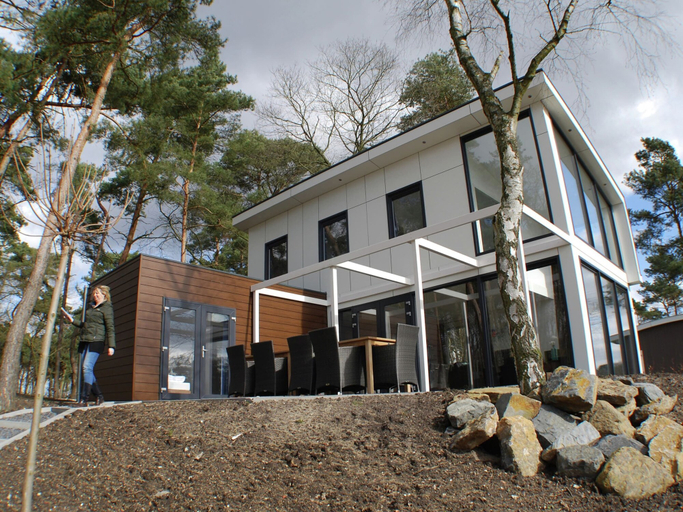 Exterior 2, Modern Holiday Home Near Brunssummerheide, Heerlen
