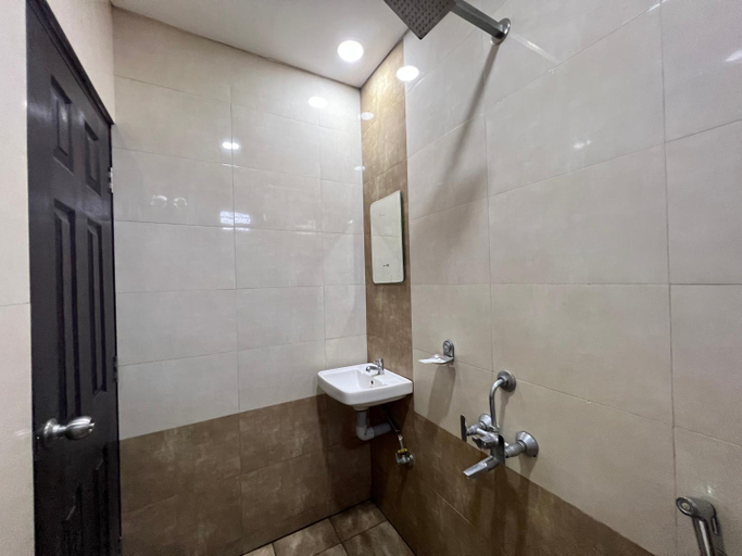 Bathroom 3, TCS SUITES, Ernakulam