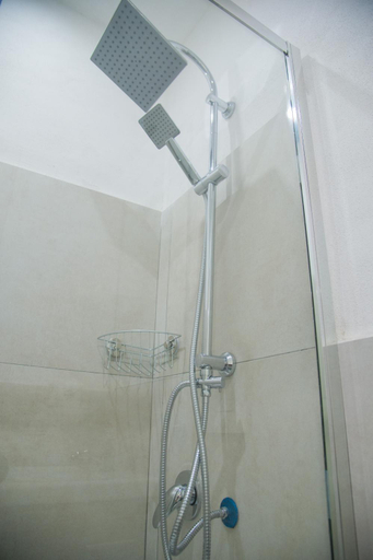 Bathroom 3, Palazzo del Golfo, Napoli