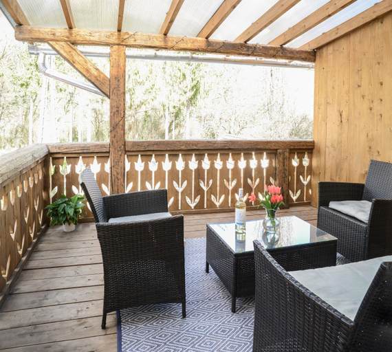 Food & Drinks, Terrace Apartments III, Eger