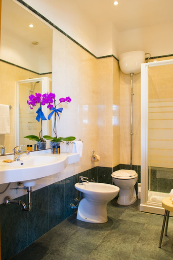 Bathroom 4, Hotel dei Pini, Agrigento