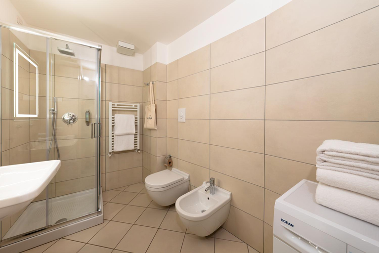 Bathroom 6