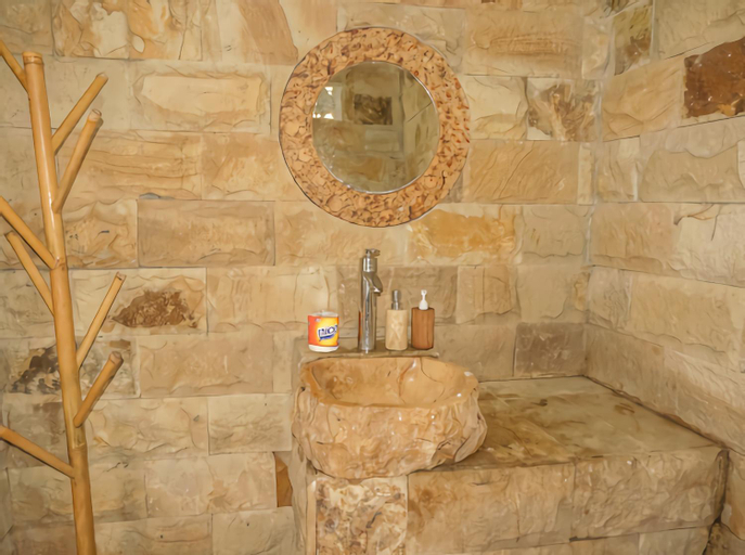 Bathroom 17