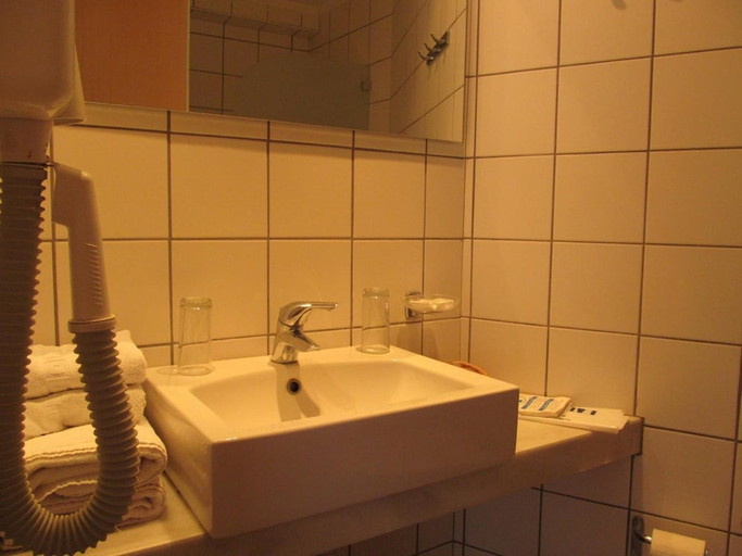 Bathroom 4, Cathrin Hotel, South Aegean