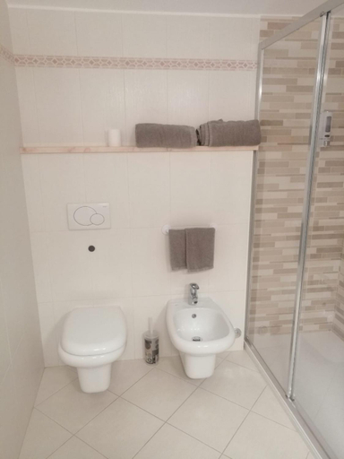Bedroom 3, SOLELUNA, Savona