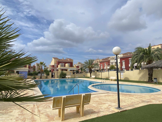 Sport & Beauty 4, Acogedor duplex de 3 dormitorios, Alicante