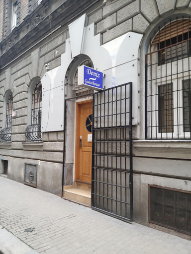 Others 5, Deniz Guesthouse, Budapesti