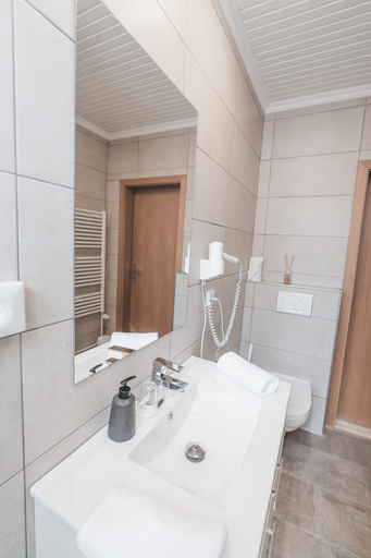 Bathroom 4, Hotel Aurora, Schleswig-Flensburg
