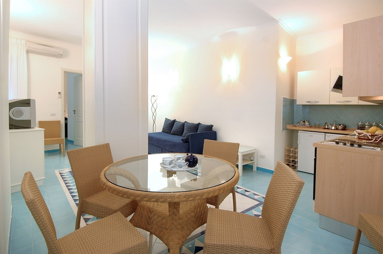 Others 3, Aurora Residence, Salerno