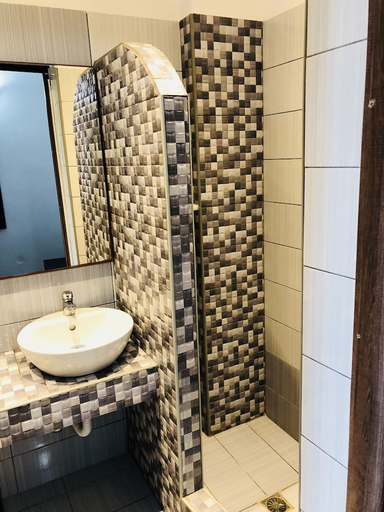 Bathroom 5, Villa Livadaros, South Aegean