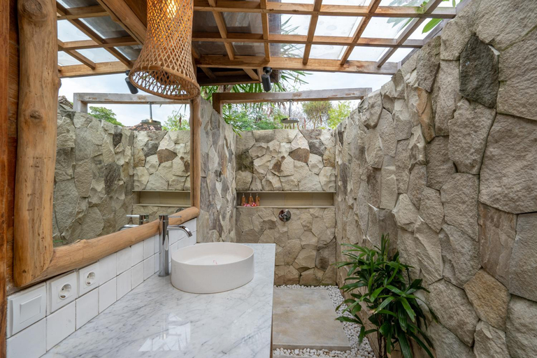 Bathroom, Sea Shanty, Klungkung