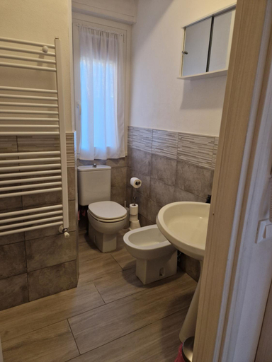 Bedroom 2, Between Pisa and 5 Terre, Massa Carrara