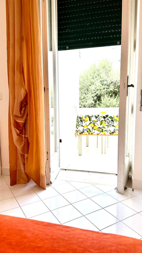 Others 2, Villa La Zagara by CapriRooms, Napoli