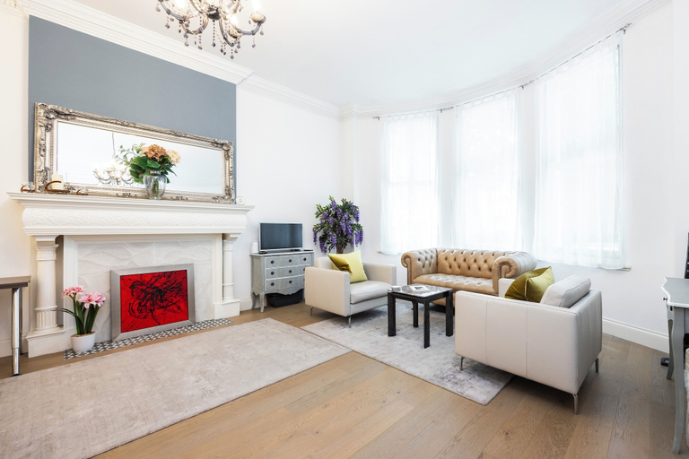 Others 4, Creston House Apartments, London