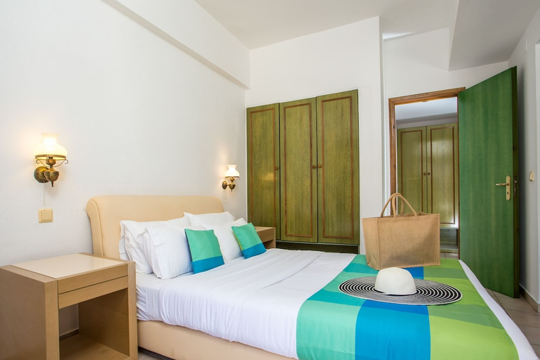 Bedroom 3, Royal Apart Hotel, South Aegean