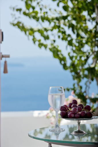Food & Drinks 4, Villaki Oia, South Aegean