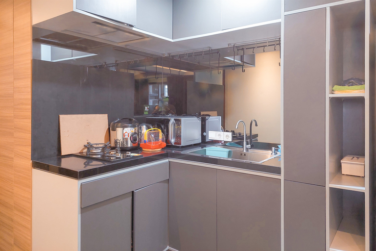 Others 4, Spacious and Comfy 3BR at M-Town Signature Apartment By Travelio, Tangerang