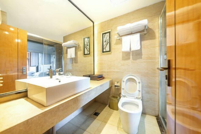 Bathroom 4, Kailisi Army for the Hotel, Zunyi
